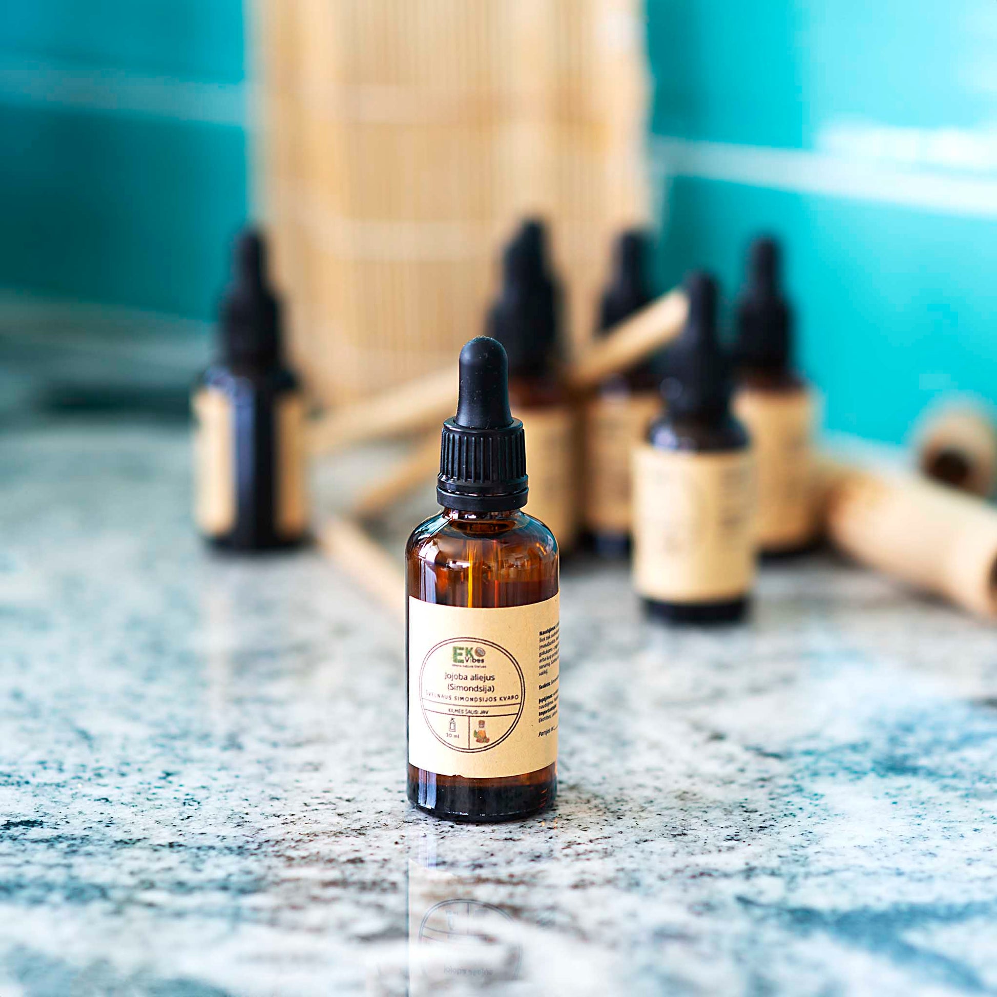 Jojobos aliejus naudojimui – švelni priežiūra kiekvienai dienai