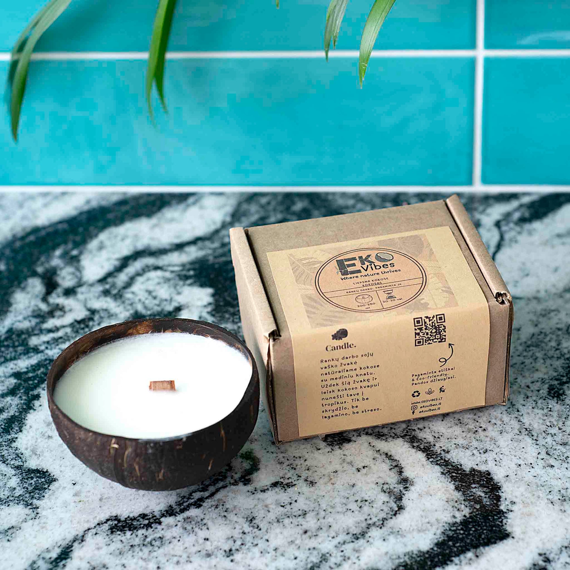 Dovanų rinkinys: žvakė Kokoso kvapo su dėžute – rankų darbo