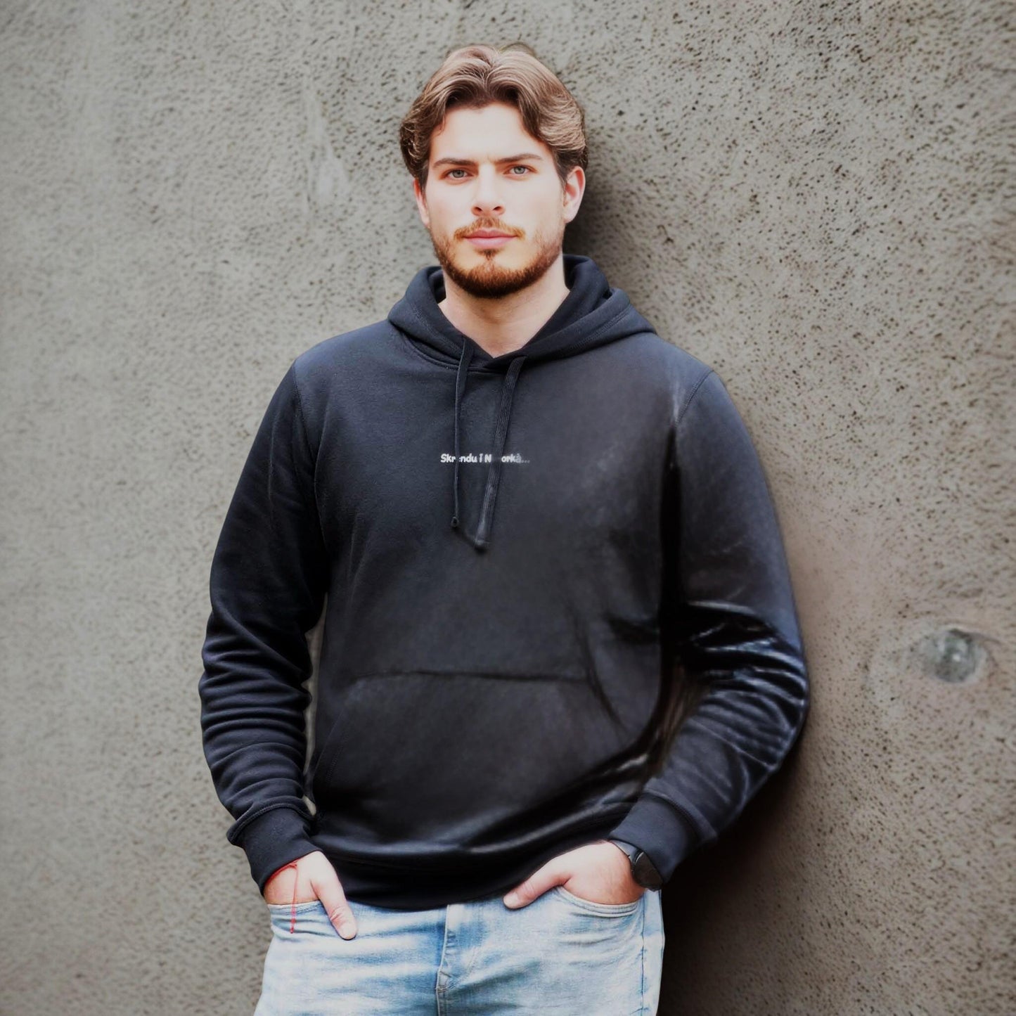 Tvarus unisex džemperis – vyriškas modelis su spauda „Skrendu i Niujorkà“