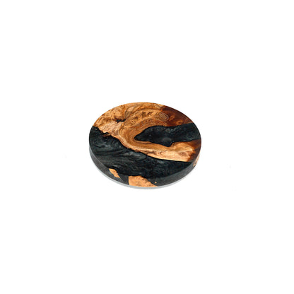 Juodas epoksidinis padėkliukas apvalios formos – elegantiškas ir tvarus