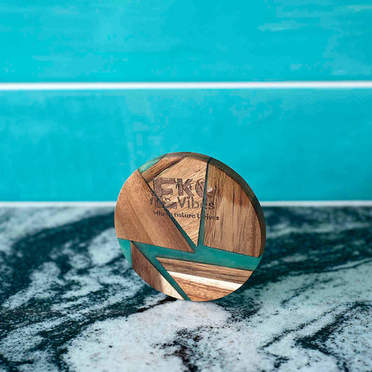 Gėrimų padėkliukas iš akacijos medžio ir žalios epoksidinės dervos