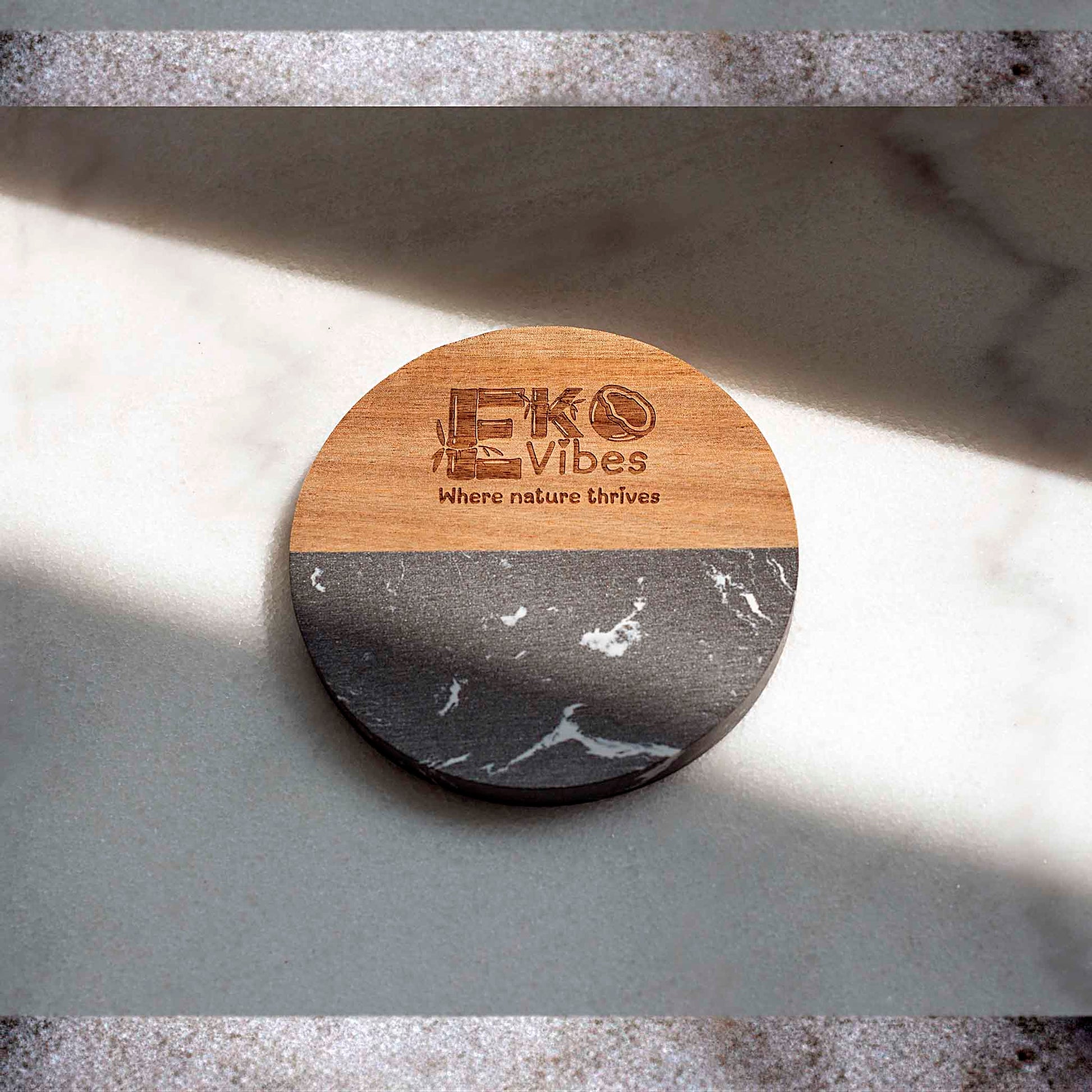 Rankų darbo padėkliukas – apvalus, elegantiškas juodas marmuras