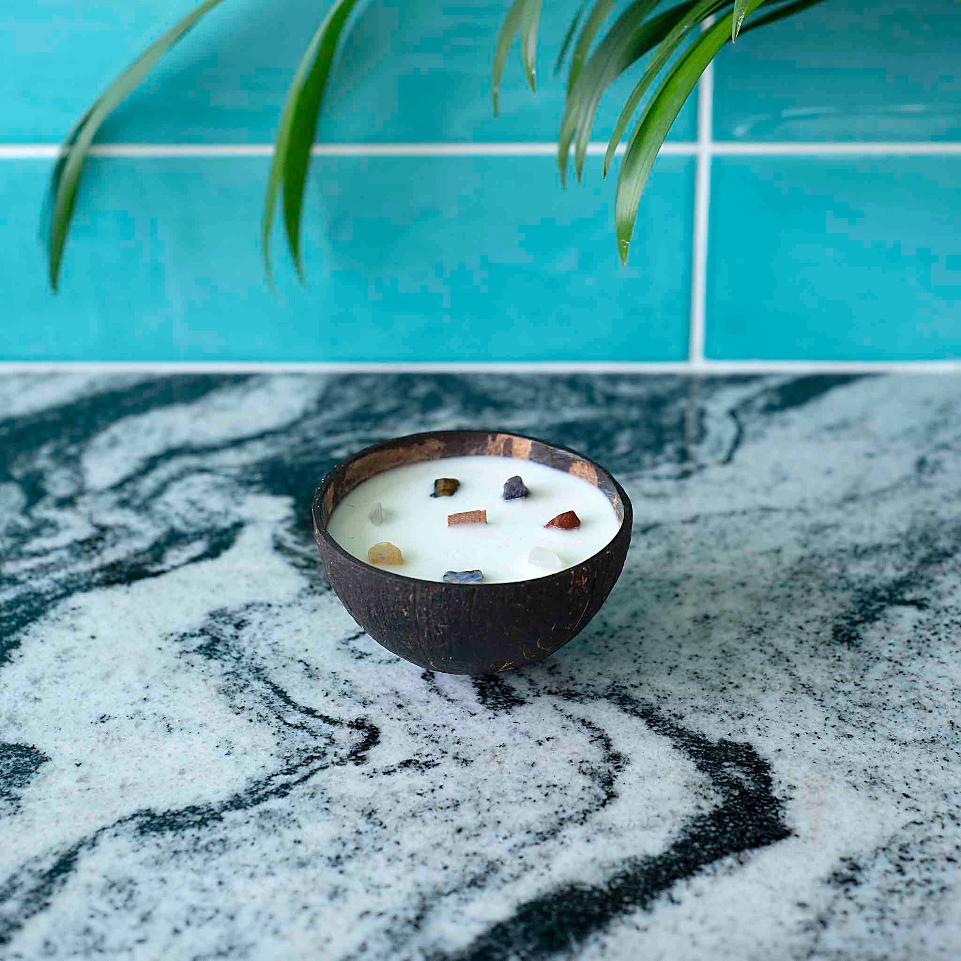 Tvari žvakė iš sojų vaško – Meditation kvapas su čakrų kristalais, be plastiko